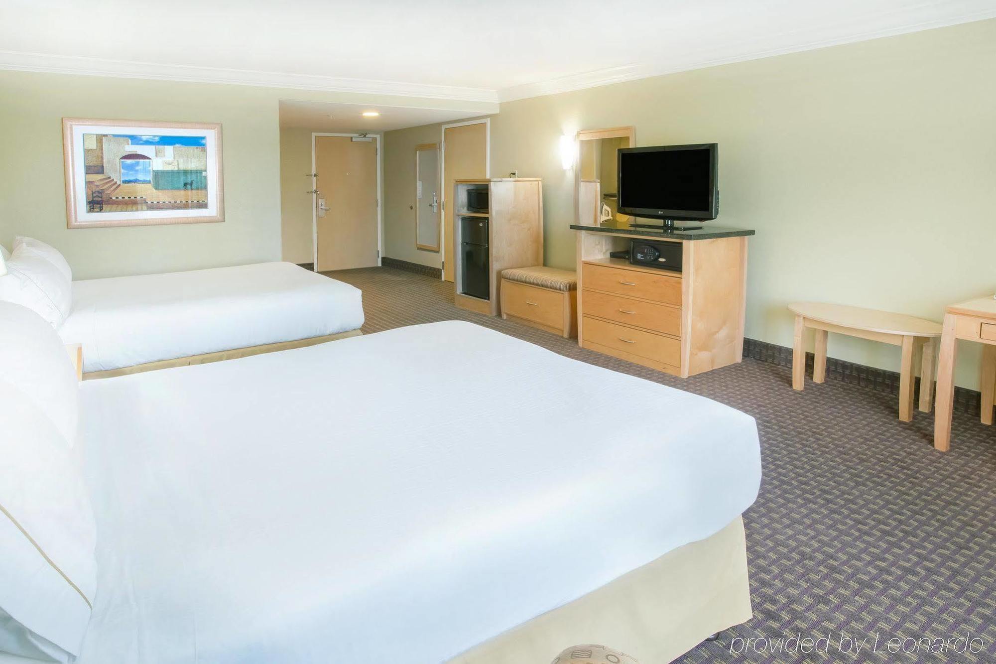 Holiday Inn Express Hotel & Suites Vacaville By Ihg Exterior foto